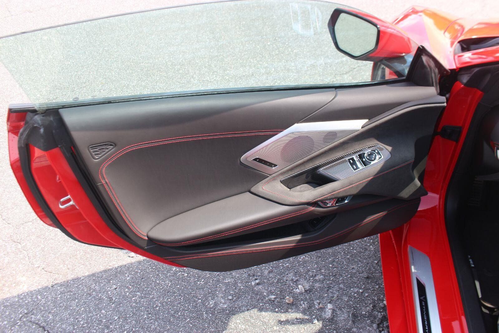Used 2022 Chevrolet Corvette Stingray Premium Cpe w/ Z51 Performance Package RWD image 59