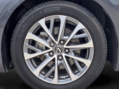 Used 2023 Lexus ES 350 w/ Accessory Package (Z2) FWD image 36