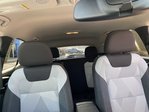 Used 2024 Chevrolet Trax LS w/ LS Convenience Package image 18