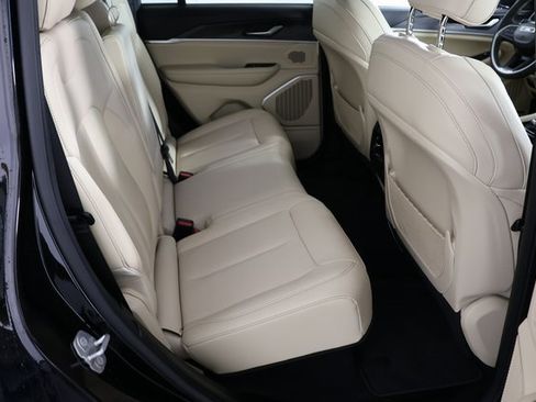 Used 2023 Jeep Grand Cherokee 4WD 4xe image 22