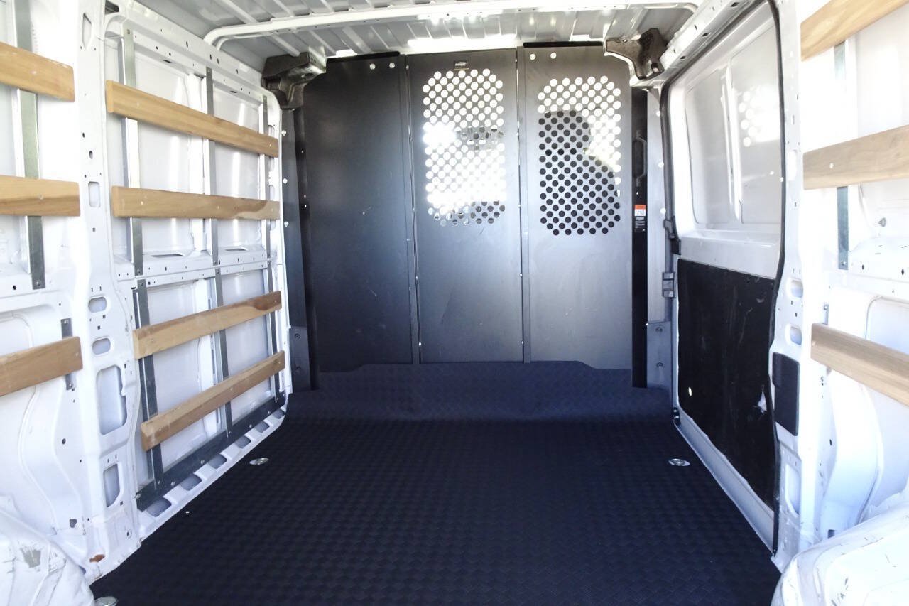Used 2025 RAM ProMaster 2500 w/ U-Haul Equipment Group FWD image 9