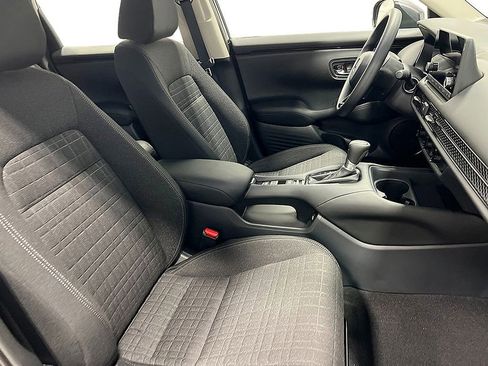 Used 2025 Honda HR-V LX image 31