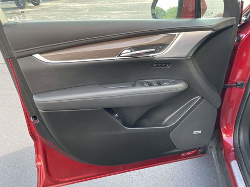 Certified 2024 Cadillac XT6 Sport w/ Platinum Package AWD/4WD image 16