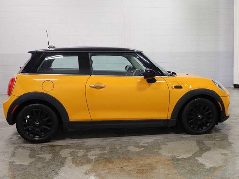 Used 2016 MINI Cooper 2-Door Hardtop image 10