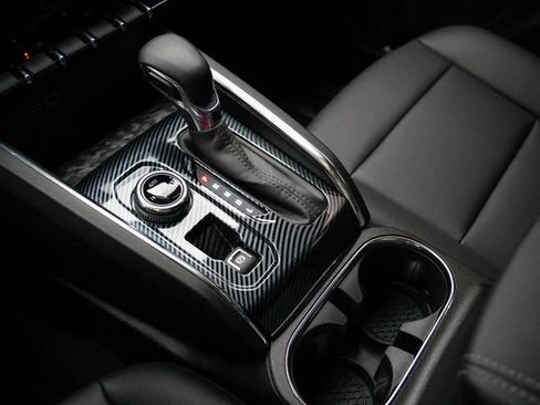 Used 2025 GMC Canyon Elevation w/ Convenience Package image 31