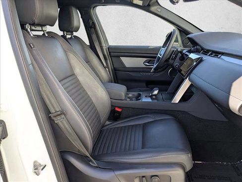 Used 2024 Land Rover Discovery Sport Dynamic SE image 23