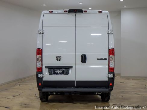 Used 2023 RAM ProMaster 2500 FWD image 5