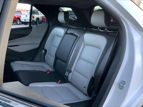 Used 2018 Chevrolet Equinox Premier image 20