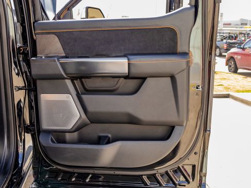 Used 2024 Ford F250 Platinum image 37