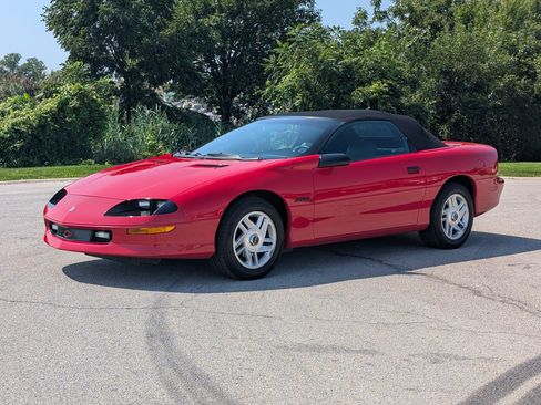 Used 1994 Chevrolet Camaro Z28 RWD image 13