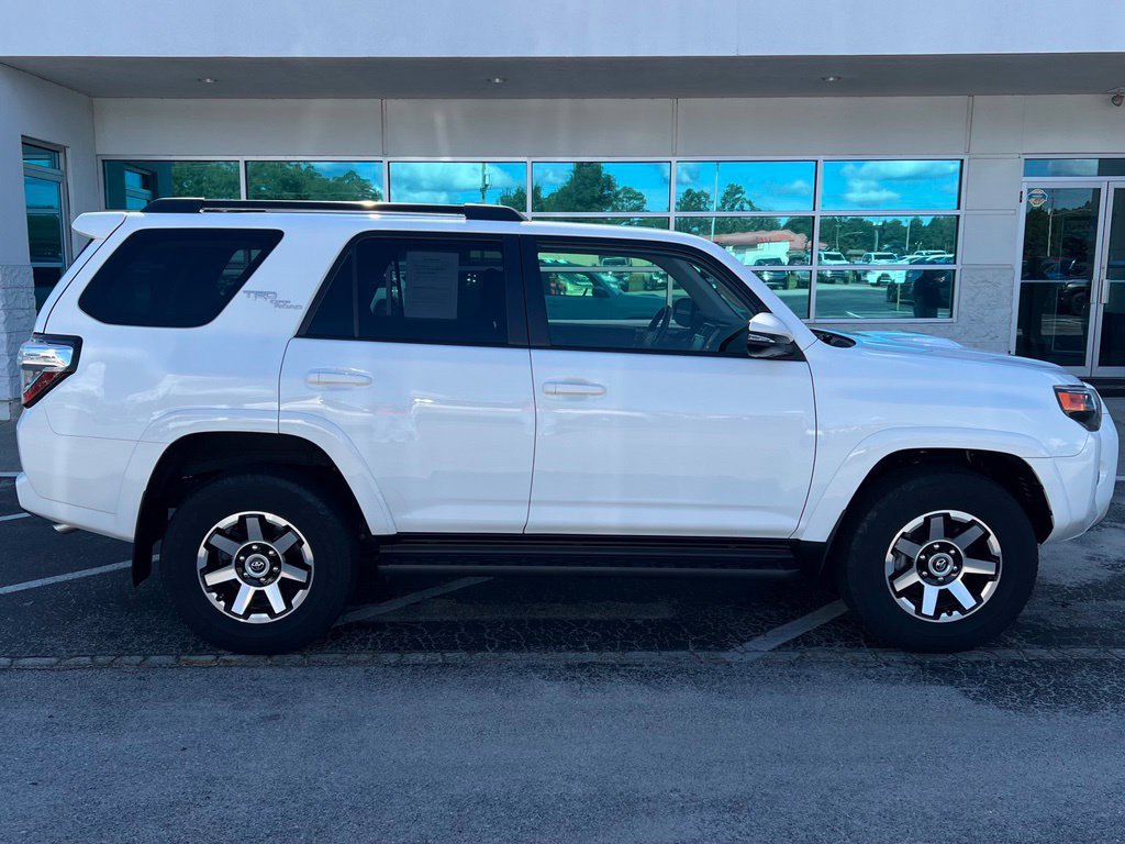 Used 2024 Toyota 4Runner TRD Off-Road Premium AWD/4WD image 3