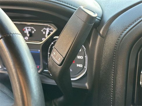Used 2023 GMC Sierra 2500 SLT w/ SLT Convenience Package image 14