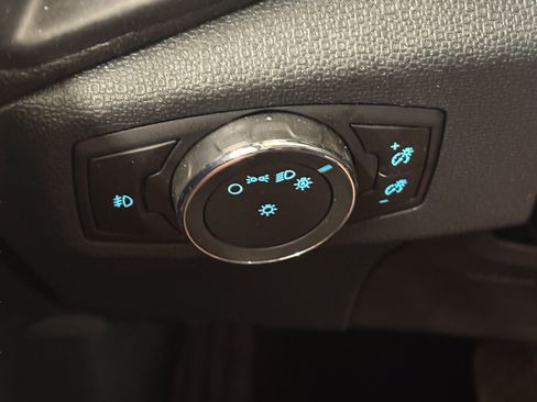 Used 2018 Ford EcoSport SE FWD image 19