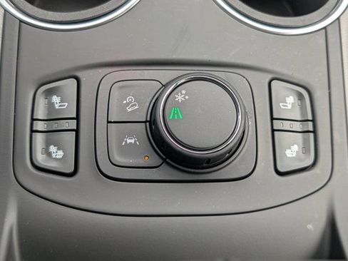 Used 2022 GMC Terrain SLT FWD image 18