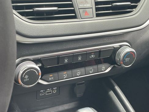 Used 2020 Nissan Altima 2.5 S image 11