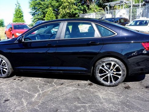 New 2025 Volkswagen Jetta Sport image 6