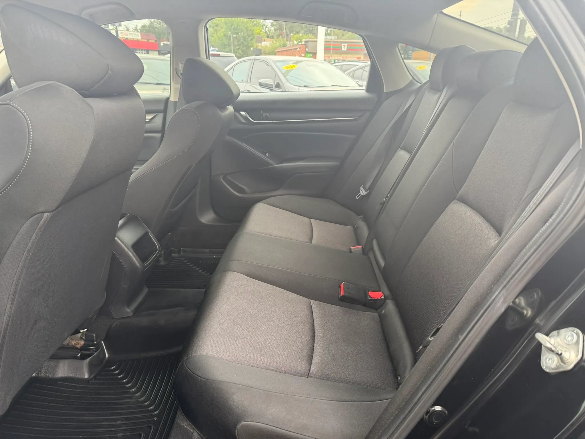 Used 2018 Honda Accord LX image 13