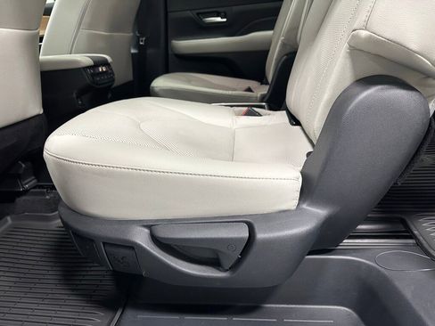 Used 2025 Toyota Grand Highlander Limited image 48