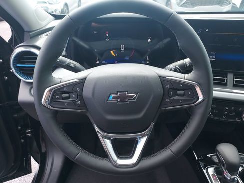 New 2026 Chevrolet Trax LT w/ Driver Confidence Package FWD image 17