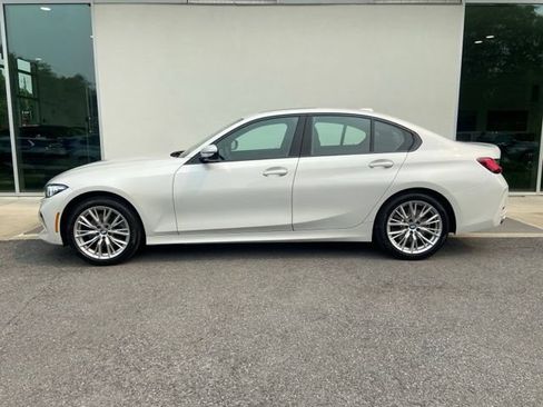 Used 2023 BMW 330i xDrive Sedan w/ Premium Package AWD/4WD image 2