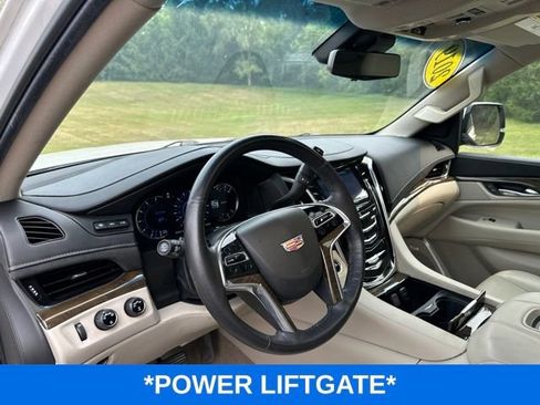 Used 2019 Cadillac Escalade Premium Luxury AWD/4WD image 6