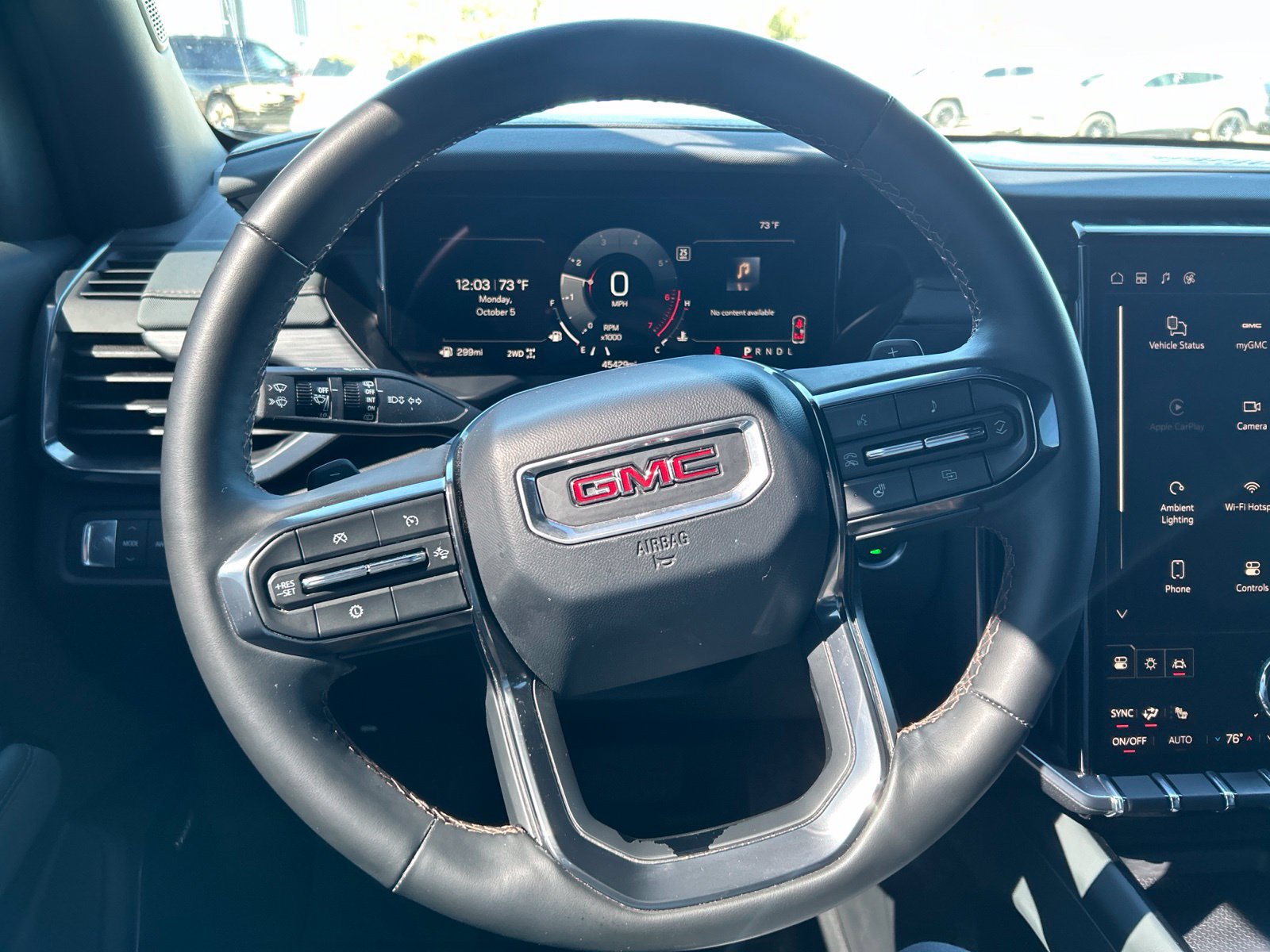Used 2025 GMC Acadia AT4 AWD/4WD image 18