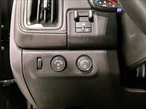 Used 2022 GMC Canyon Elevation image 38