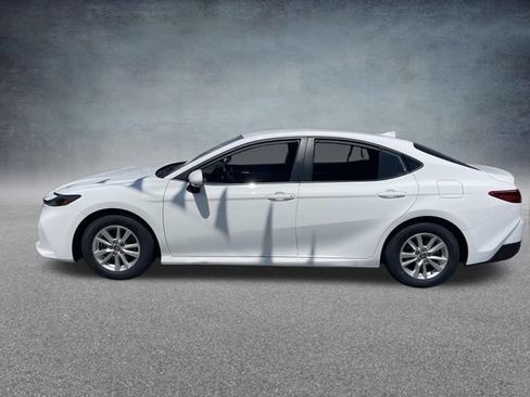 Used 2025 Toyota Camry LE FWD image 12