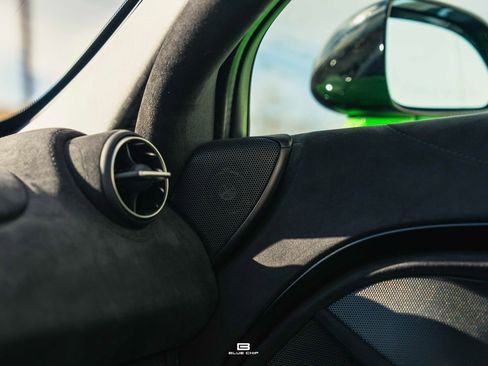 Used 2025 McLaren 750S Spider image 38