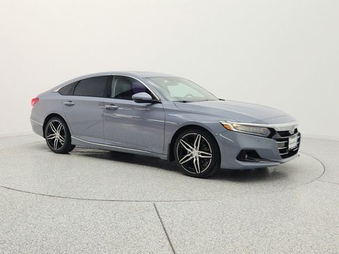 Used 2021 Honda Accord Touring image 3