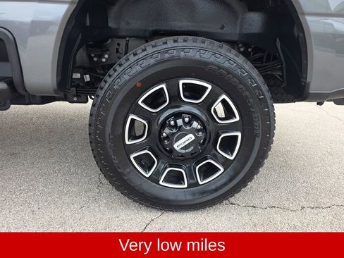 Used 2025 Ford F250 Platinum image 13