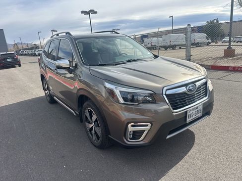 Used 2021 Subaru Forester Touring image 3