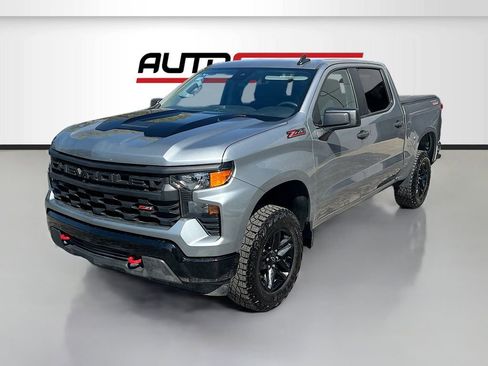 Used 2024 Chevrolet Silverado 1500 Custom Trail Boss AWD/4WD image 3