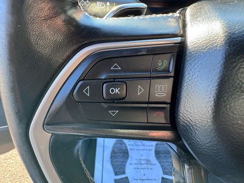 Used 2021 Jeep Grand Cherokee L Laredo image 17