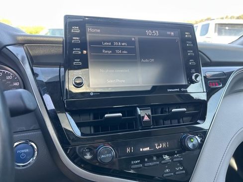 Used 2024 Toyota Camry XSE image 21