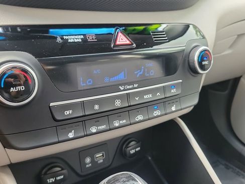 Used 2019 Hyundai Tucson SEL FWD image 18