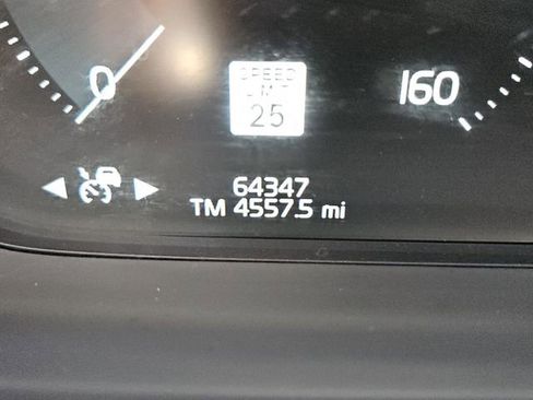 Used 2022 Volvo XC90 T5 Momentum w/ Climate Package FWD image 15