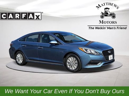 Used 2016 Hyundai Sonata SE image 1