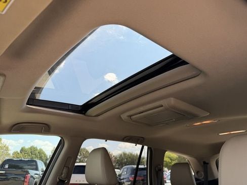 Used 2016 Honda Pilot Touring image 24
