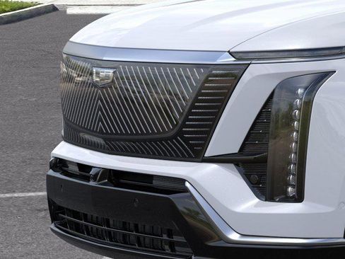 New 2026 Cadillac Vistiq Luxury w/ LPO, Floor Liner Package AWD/4WD image 14