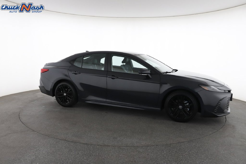 Used 2026 Toyota Camry SE FWD image 15