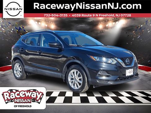 Certified 2020 Nissan Rogue Sport SV image 1