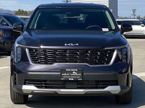 New 2026 Kia Sorento LX FWD image 8