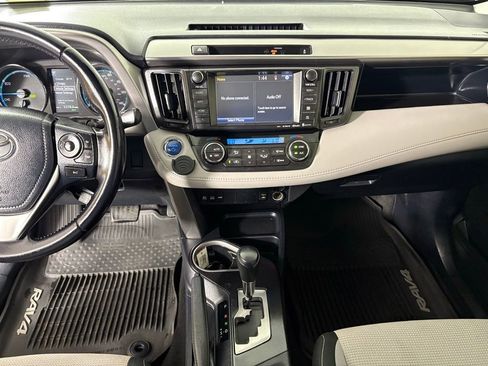 Used 2016 Toyota RAV4 XLE image 24