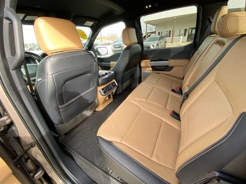 Used 2022 Ford F150 Lariat image 15