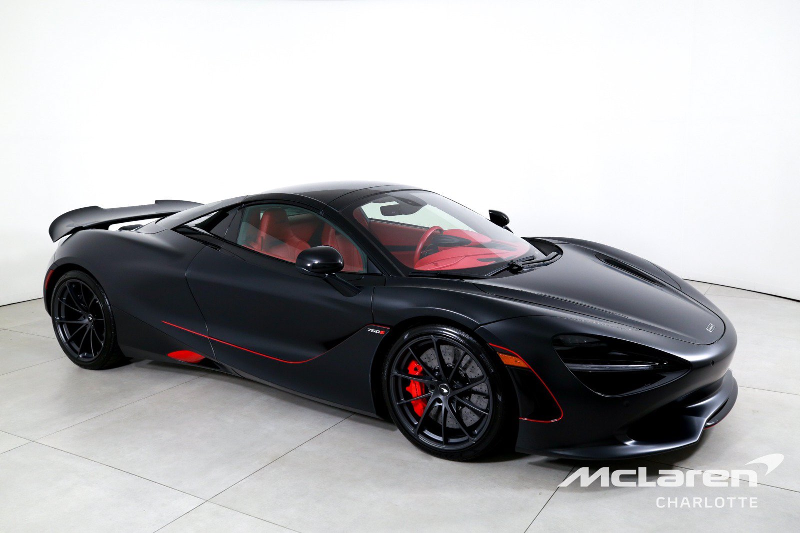 Used 2025 McLaren 750S Spider RWD image 3