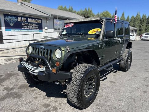 Used 2008 Jeep Wrangler Unlimited Rubicon w/ Dual Top Group AWD/4WD image 3
