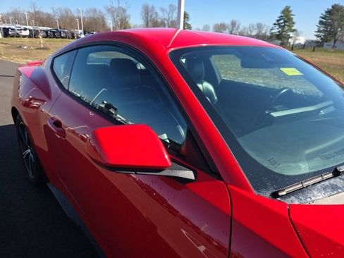 Used 2024 Ford Mustang Premium RWD image 5