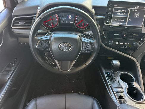 Used 2023 Toyota Camry XSE FWD image 13