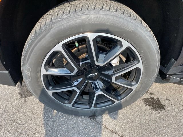 Used 2021 Chevrolet Tahoe RST w/ Rear Media and Nav Package AWD/4WD image 13